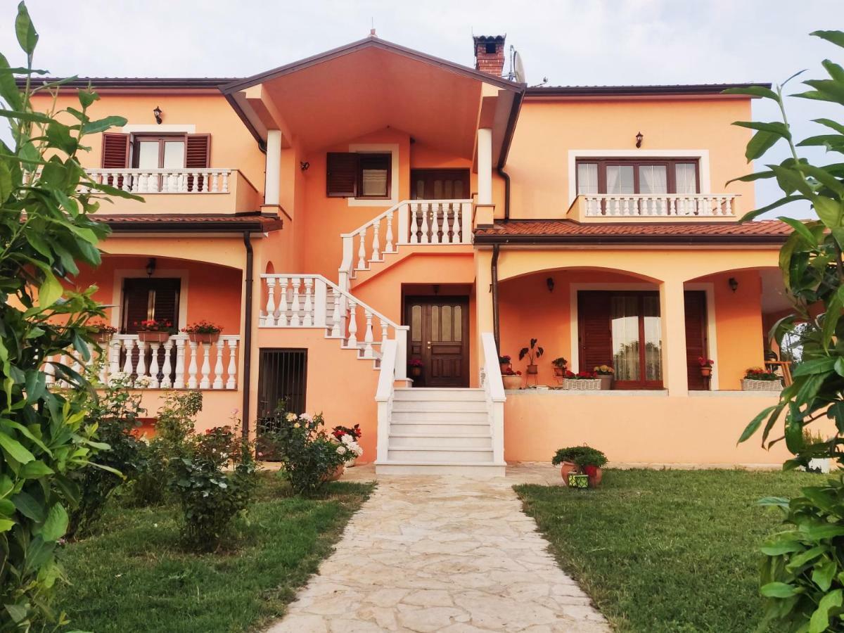 Apartment Luna Ουμάγκ Εξωτερικό φωτογραφία