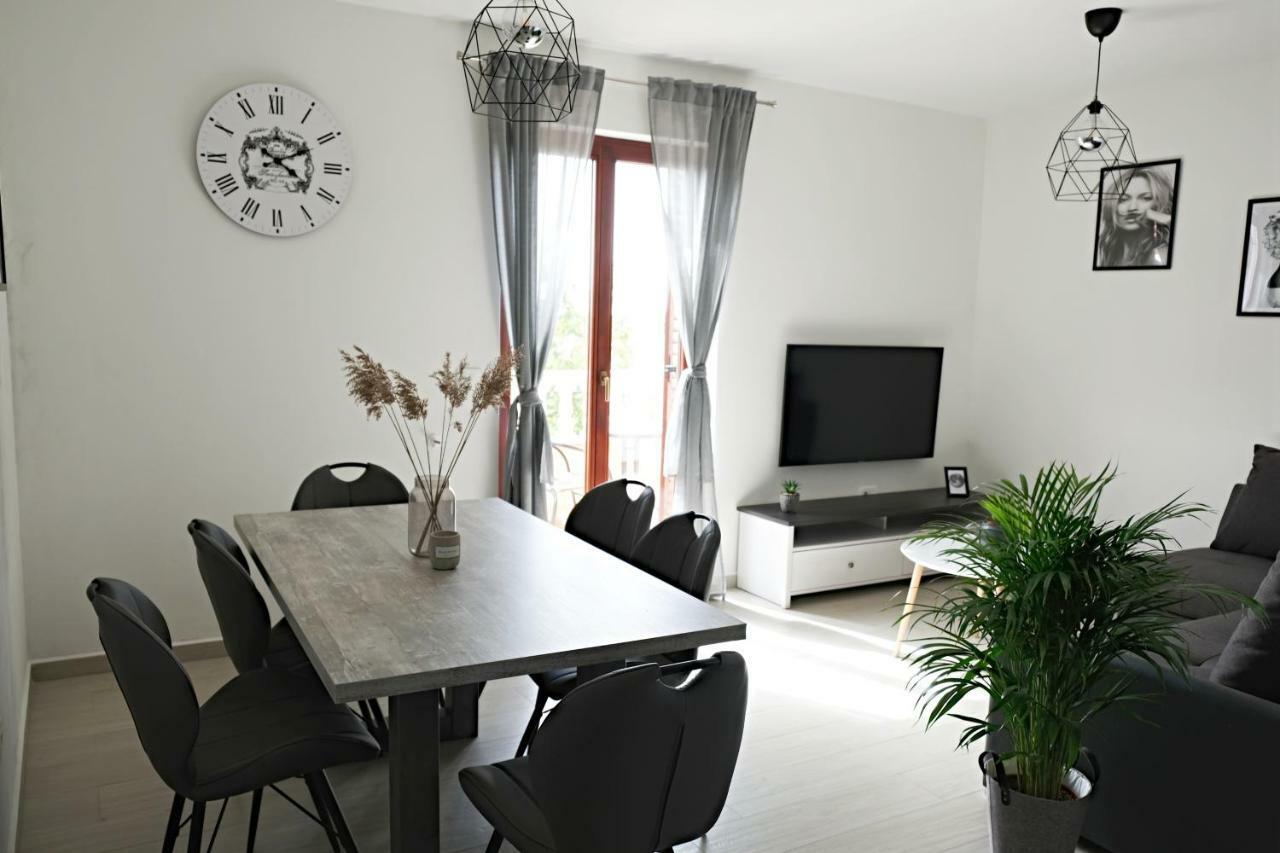 Apartment Luna Ουμάγκ Εξωτερικό φωτογραφία